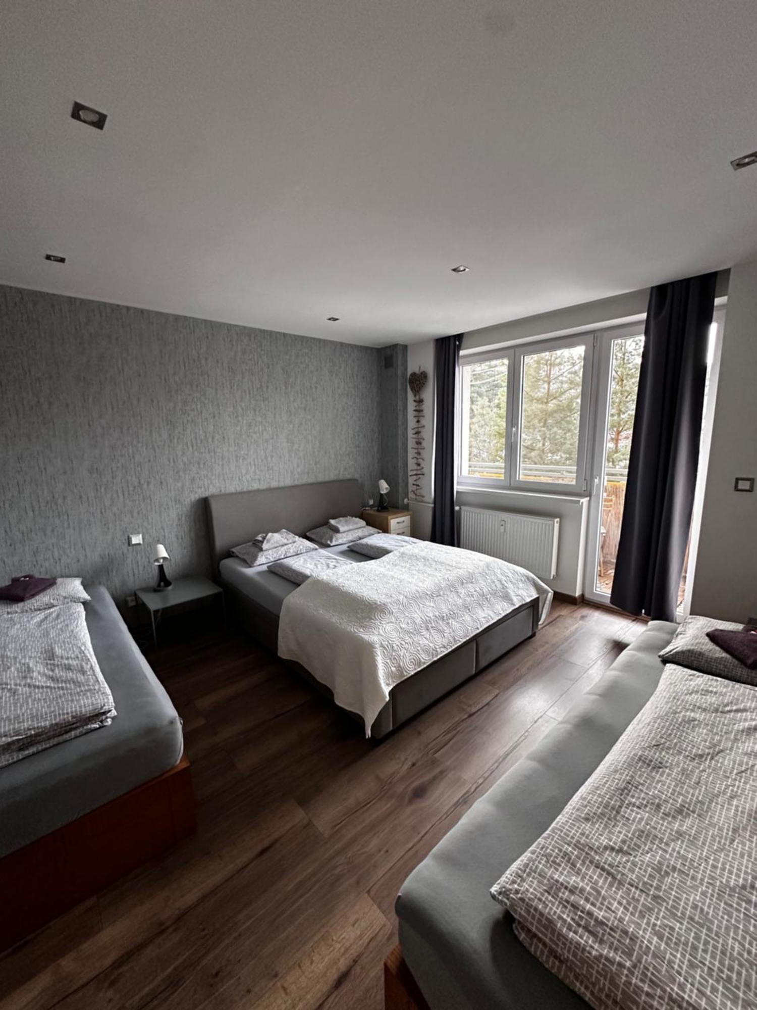 We Apartment - Close To The Center & City View, Self Check-In 24H Banská Bystrica Exteriér fotografie
